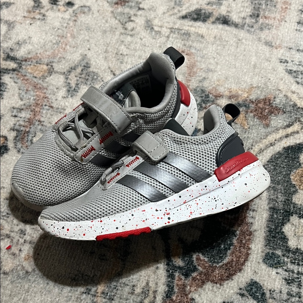 Adidas racer tr21